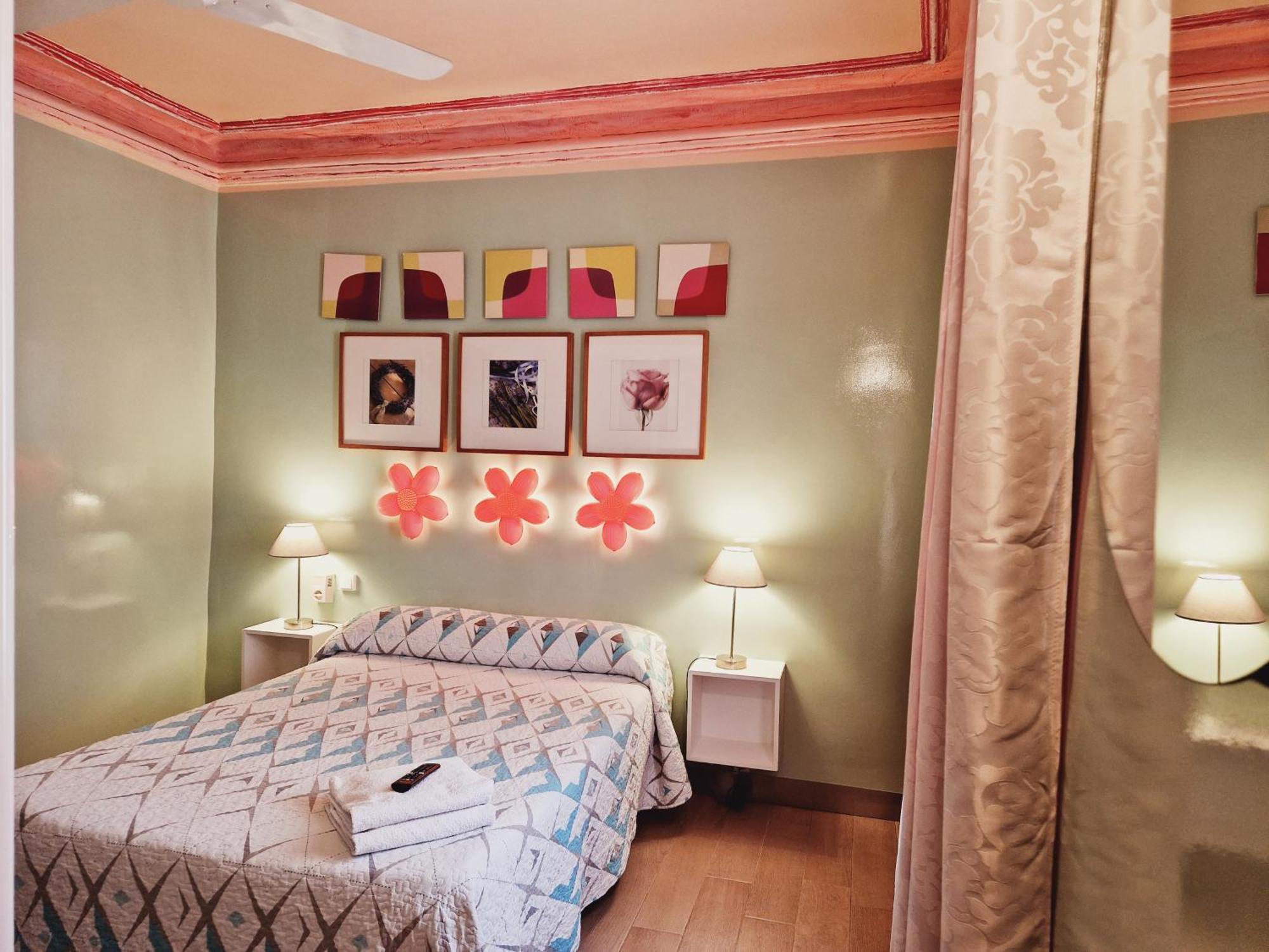 Casa De Huespedes Dolce Vita มาดริด ภายนอก รูปภาพ