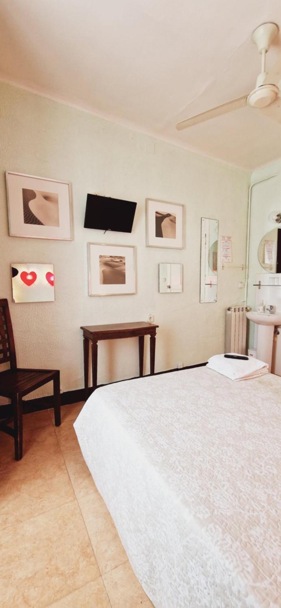 Casa De Huespedes Dolce Vita มาดริด ภายนอก รูปภาพ