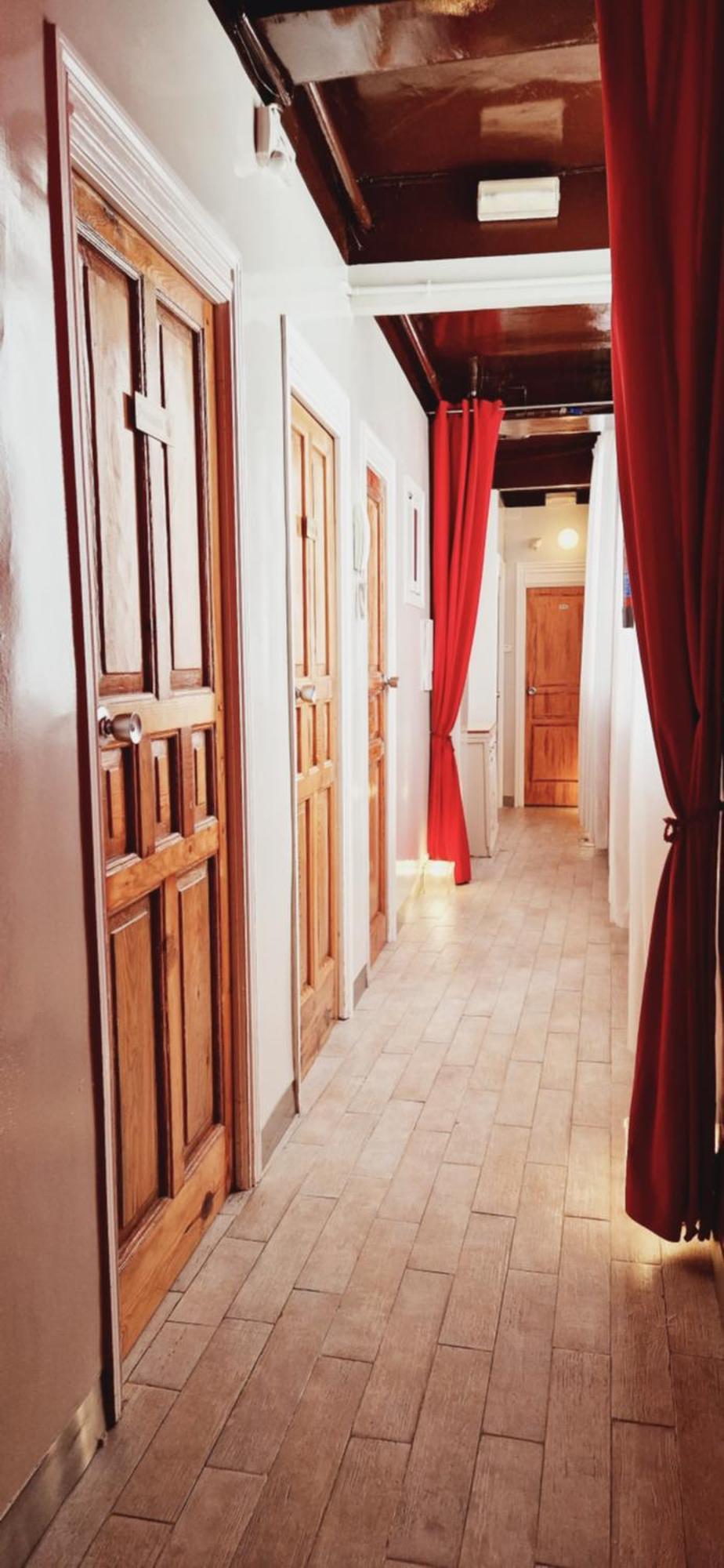 Casa De Huespedes Dolce Vita มาดริด ภายนอก รูปภาพ