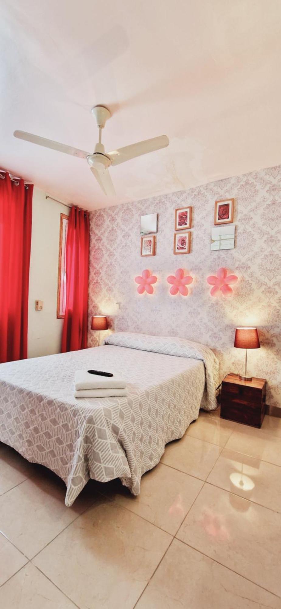 Casa De Huespedes Dolce Vita มาดริด ภายนอก รูปภาพ