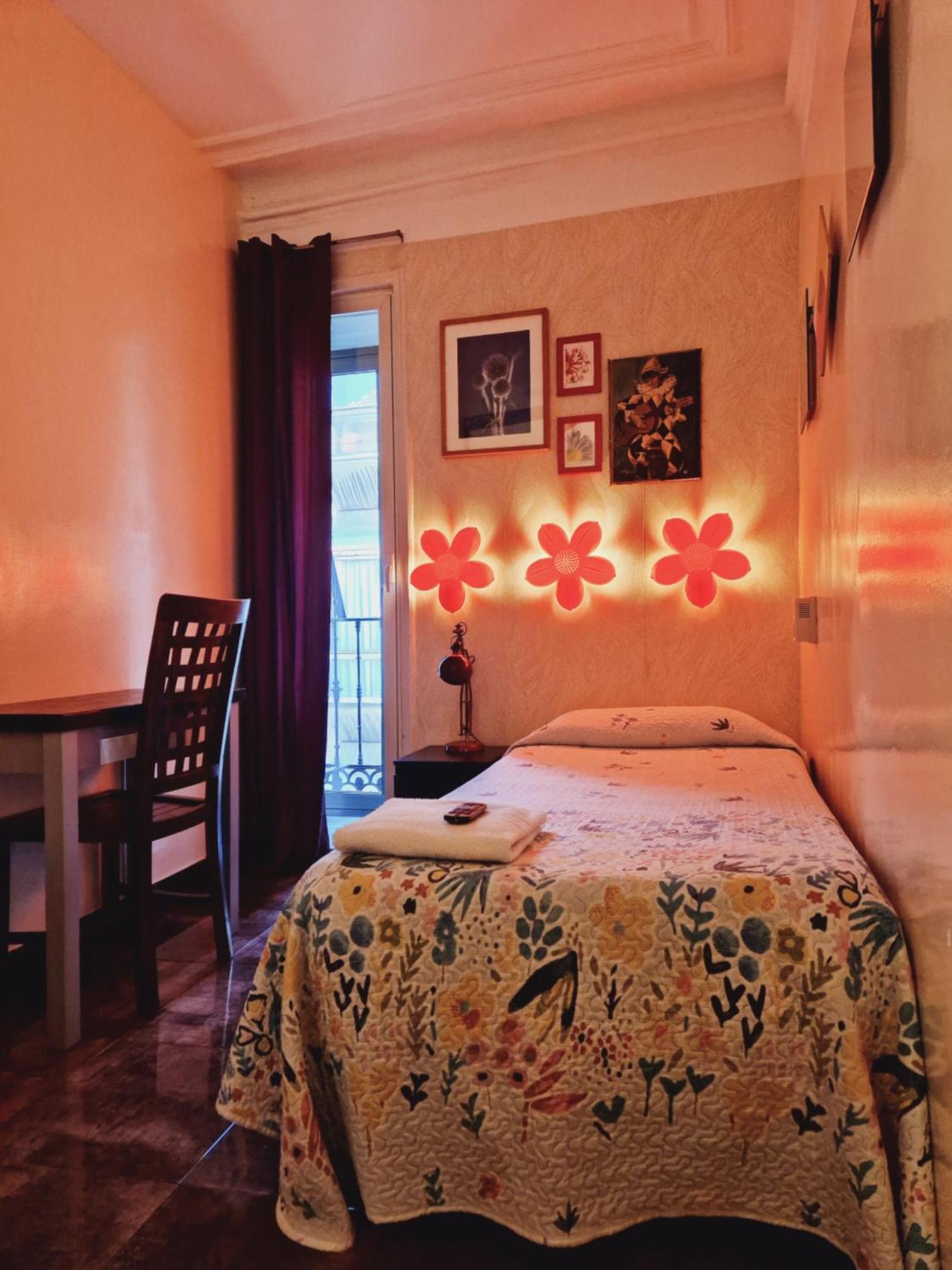 Casa De Huespedes Dolce Vita มาดริด ห้อง รูปภาพ