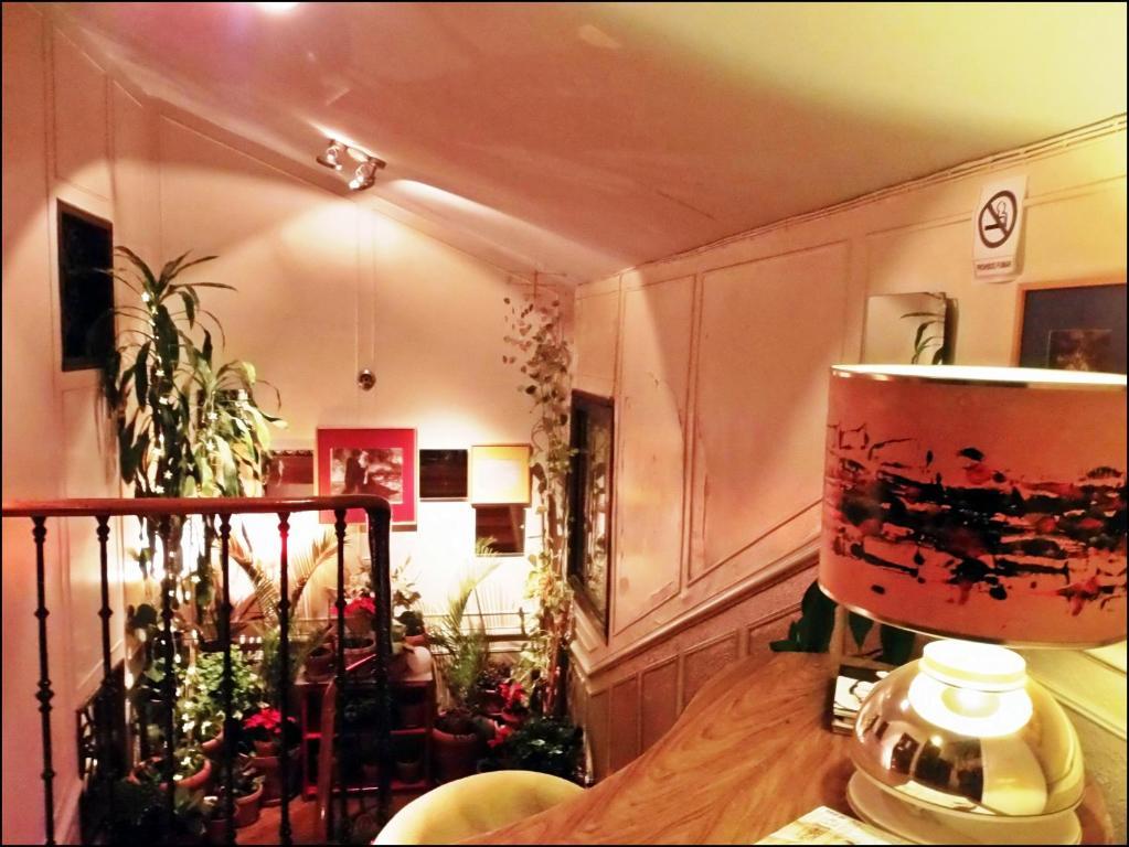 Casa De Huespedes Dolce Vita มาดริด ภายนอก รูปภาพ